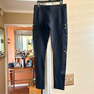 Werk Black Flydragon Side Cut Outs Fashion Sports Leggings, Size M